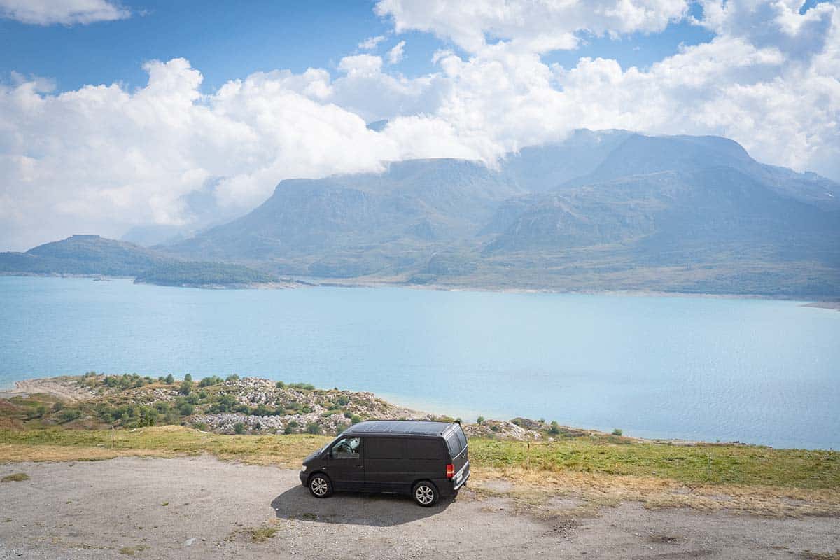 que llevar en un coche camper